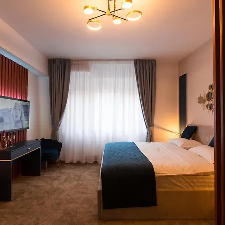 Al Centro לינה וארוחת בוקר 4*