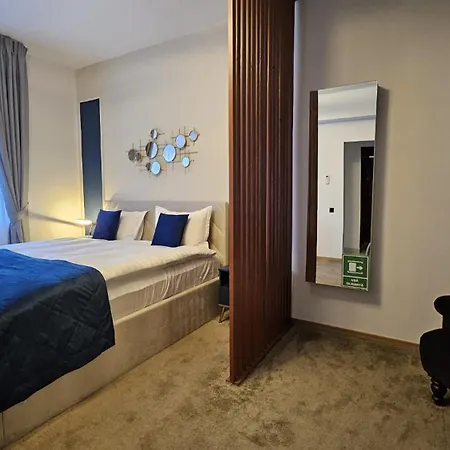 Al Centro Бухарест