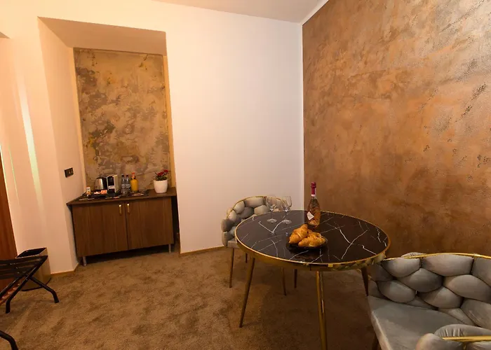 Couette-café Al Centro 4*